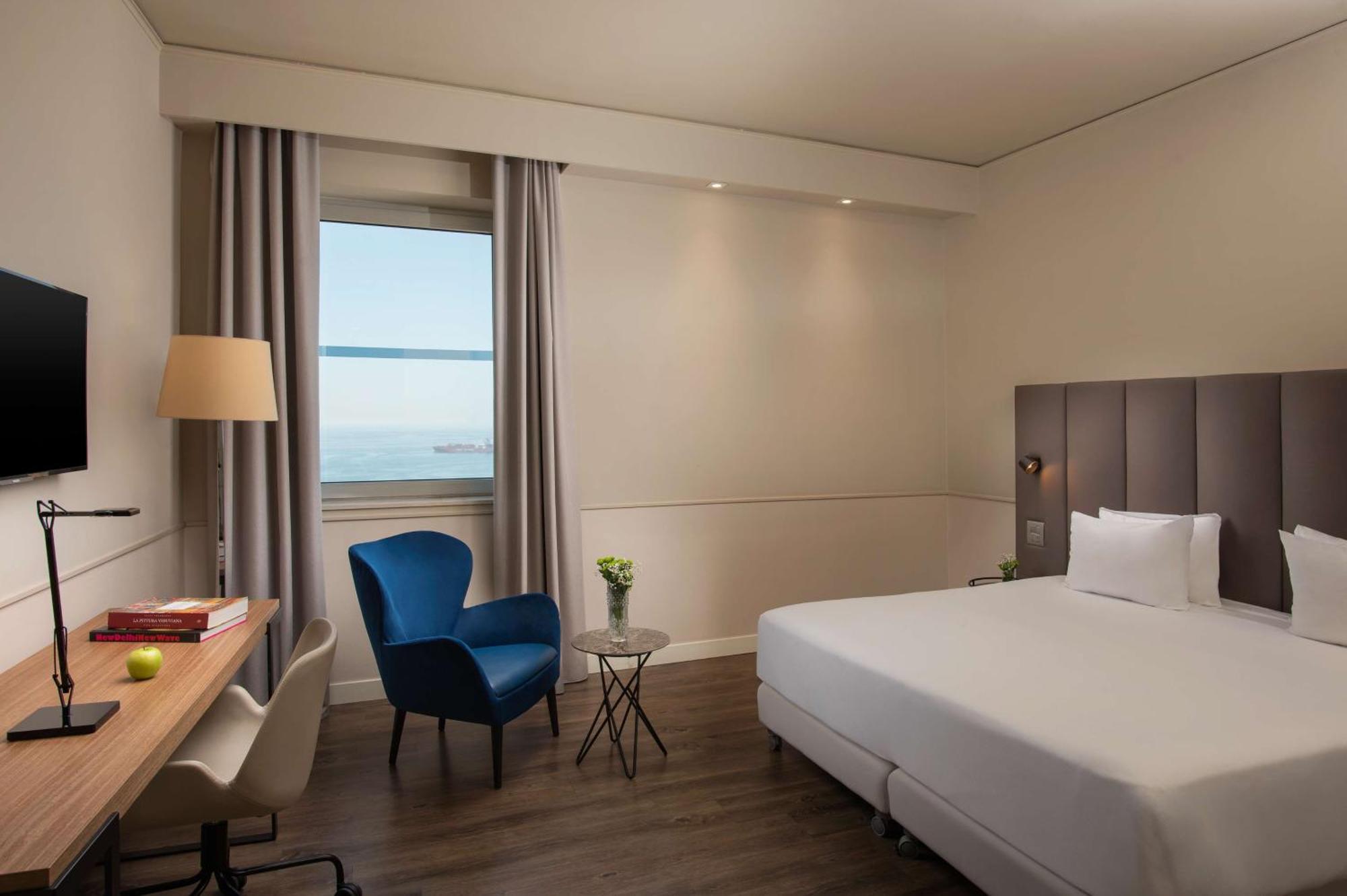 Nh Napoli Panorama Hotell Eksteriør bilde